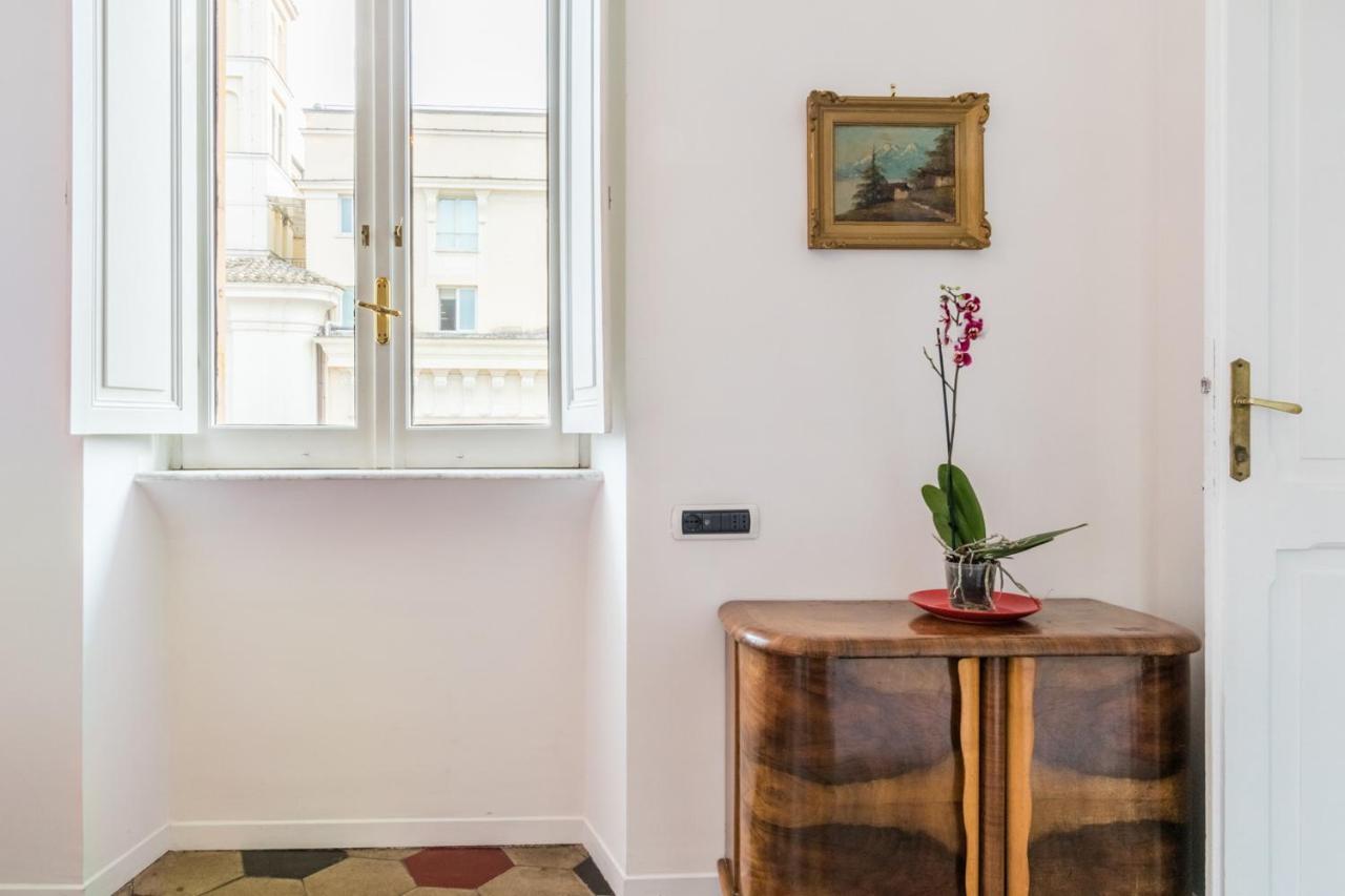 Relax Apartment Zanardelli, Piazza Navona Rome Buitenkant foto